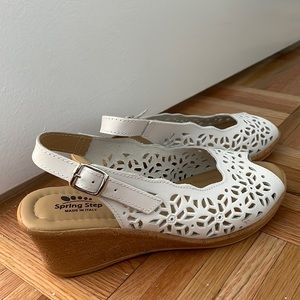 Cute Summer Sandals for the Beach Size 8/38 Like New